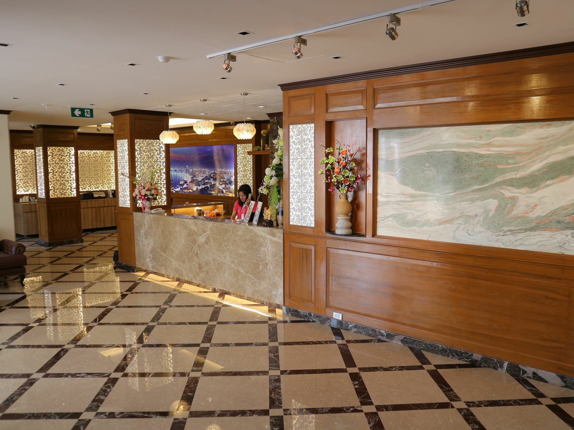 Capital O 8888 Achada Pattaya Hotel Джомтиен Бийч Екстериор снимка