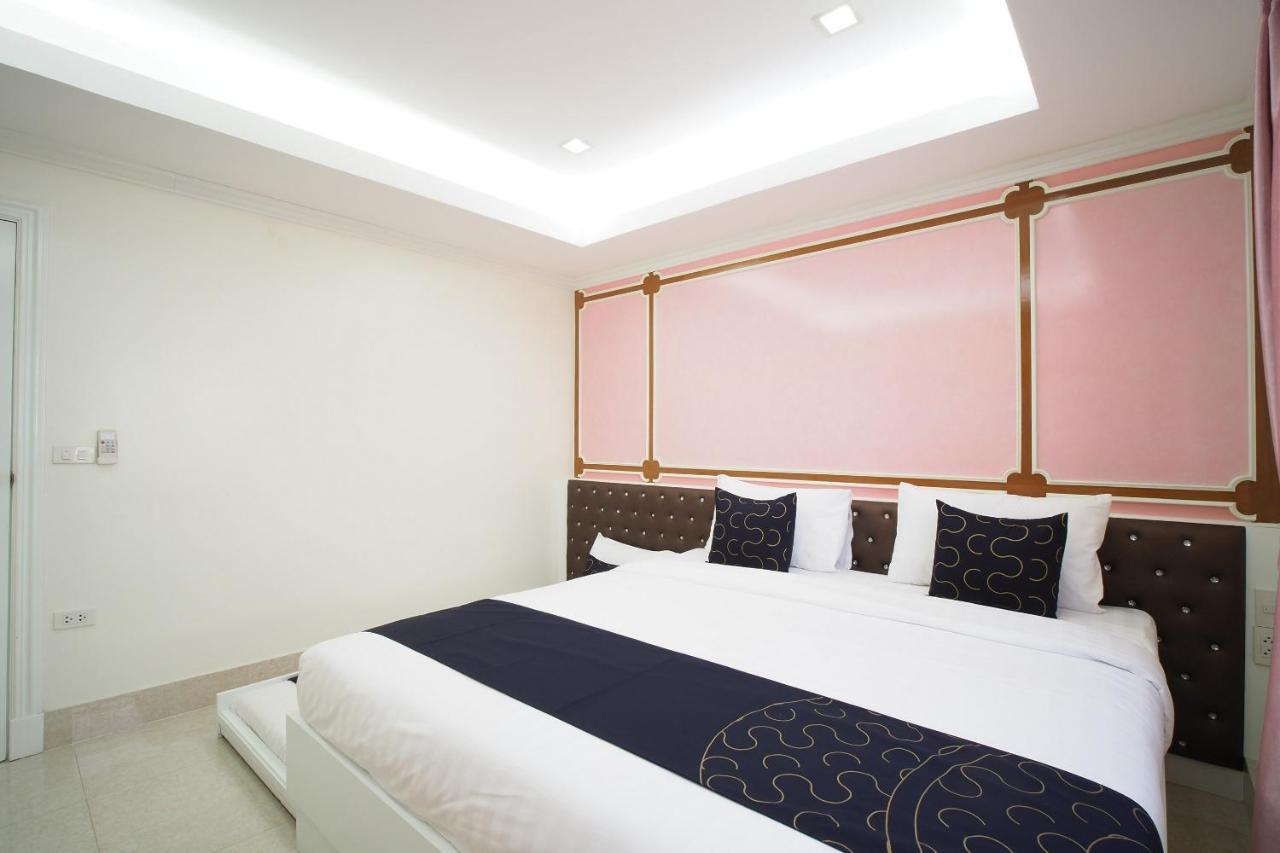 Capital O 8888 Achada Pattaya Hotel Джомтиен Бийч Екстериор снимка