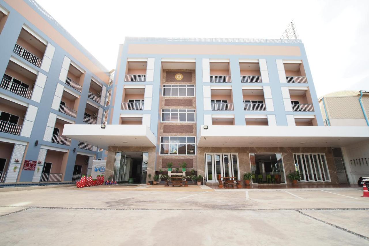 Capital O 8888 Achada Pattaya Hotel Джомтиен Бийч Екстериор снимка