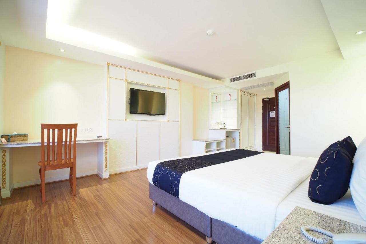 Capital O 8888 Achada Pattaya Hotel Джомтиен Бийч Екстериор снимка