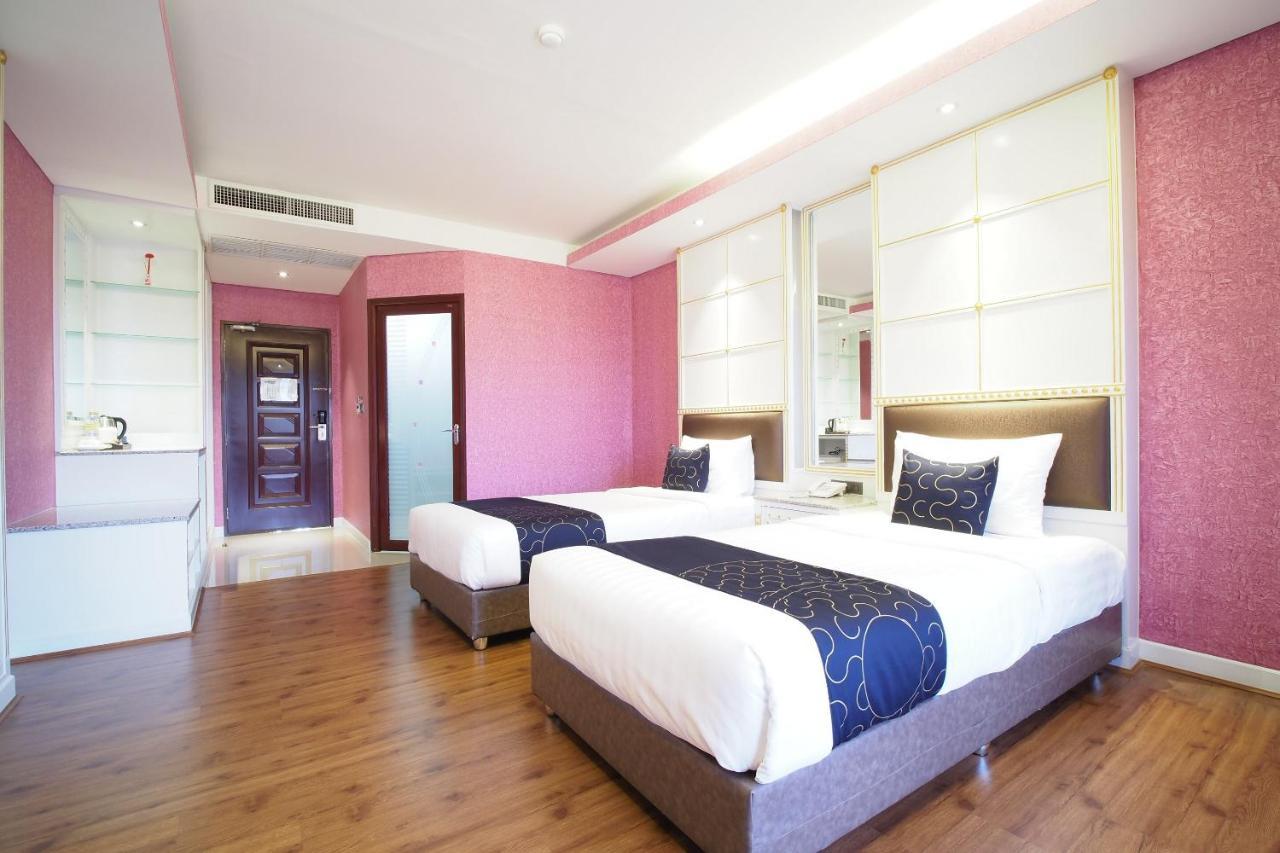 Capital O 8888 Achada Pattaya Hotel Джомтиен Бийч Екстериор снимка